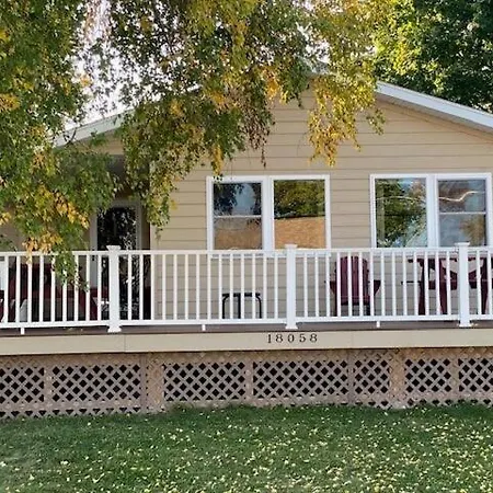 Apple Tree Cottage -1000 Islands